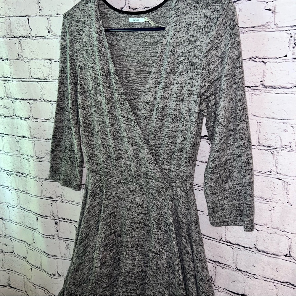 Kimchi Blue Urban Outfitters Gray Knit Wrap Dress Size Medium - Picture 2 of 6